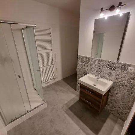 Stylovy V Srdci Hradce Kralove Apartment
